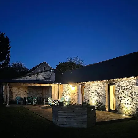 Penzion Tiny House La Poiteviniere, Terrasse, Barbecue, Proche Saumur Et Loire 3*